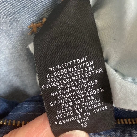 1822 Denim Women's Cropped Capri Jeans - Picture 9 of 9